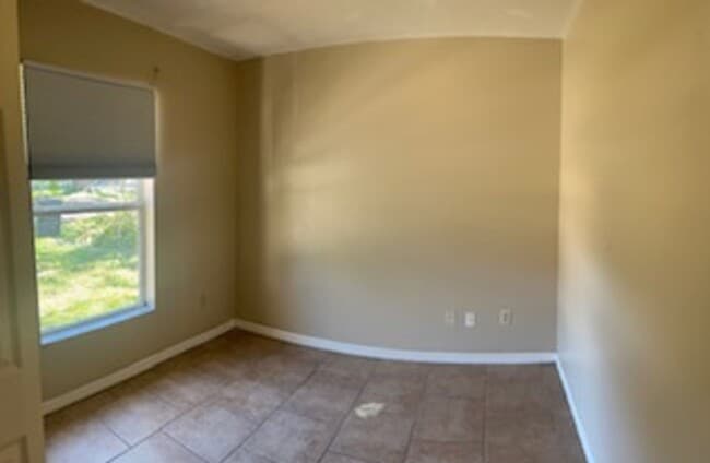 Building Photo - 610 Cassin Ave