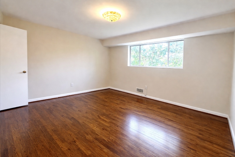 Building Photo - 10507 Weymouth St