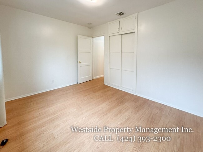 Building Photo - 4400 Vinton Ave