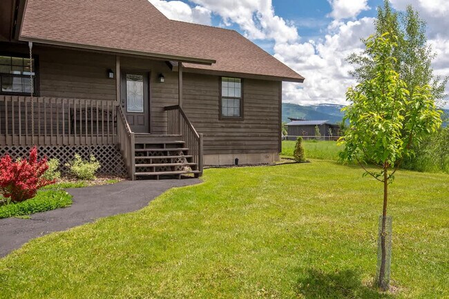 Building Photo - 471 Palisade Trail