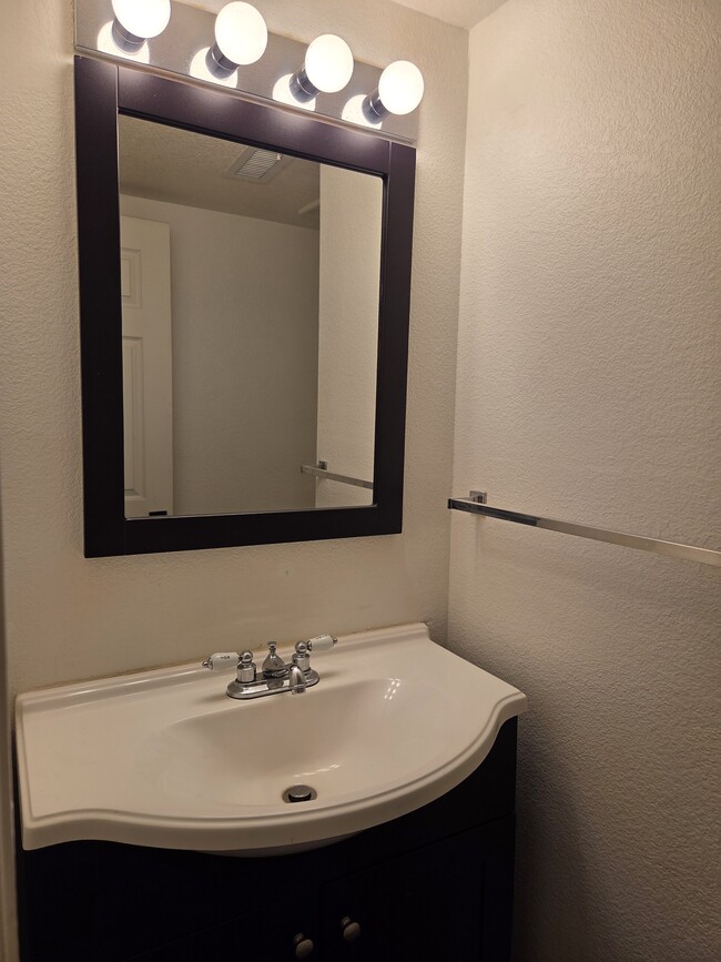 Building Photo - 1338 S Danube Ct