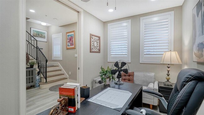 Building Photo - 235 Cocoanut Ave