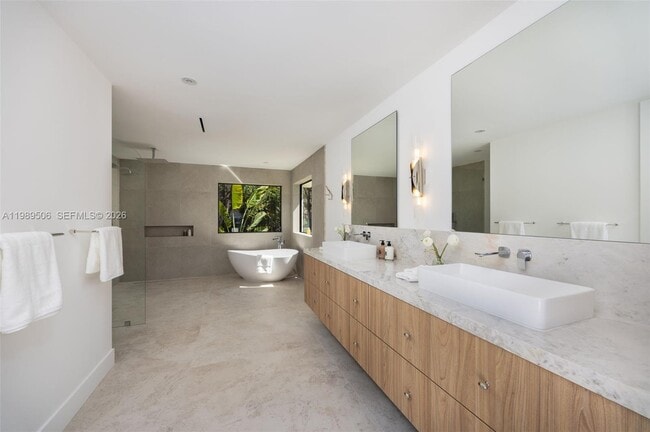 Building Photo - 8800 SW 118th St