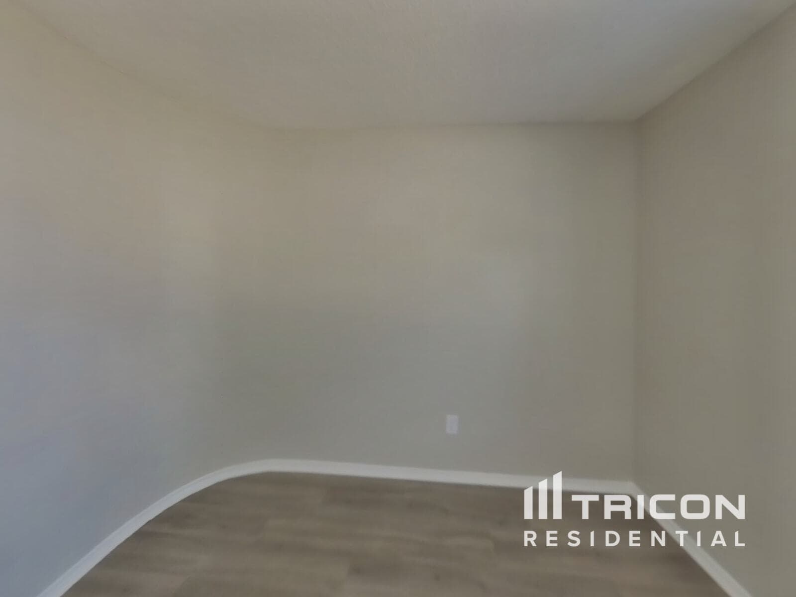 Building Photo - 1302 Texas Oak Way