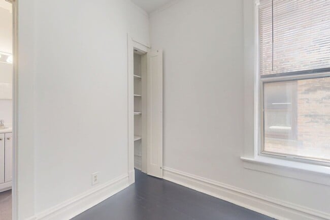 Floorplan - 5336-5338 S. Hyde Park Boulevard