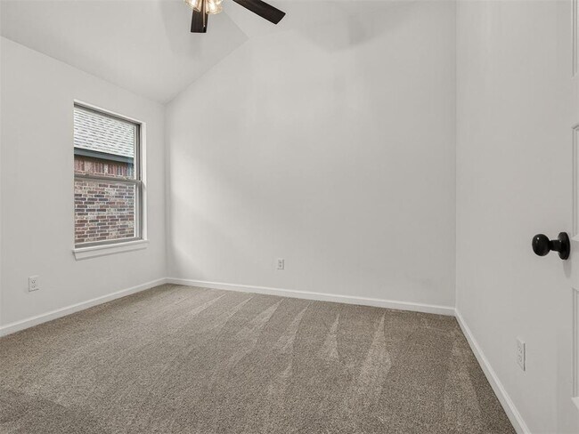 Building Photo - 16248 S 89th E Ave