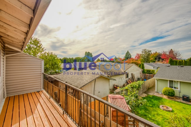 Building Photo - 615 N Elliott Rd