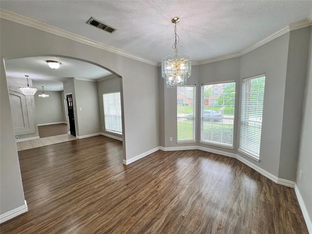 Building Photo - 613 Norwood Dr