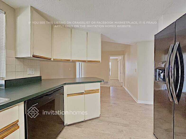 Building Photo - 2991 62nd Ave S