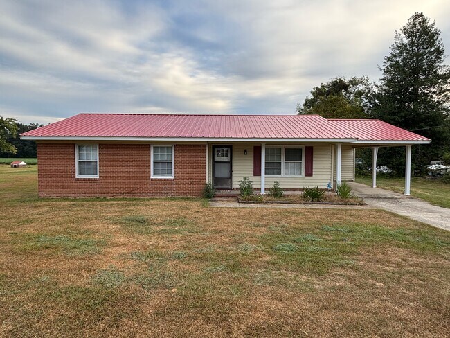 Primary Photo - 5913 McDonald Rd