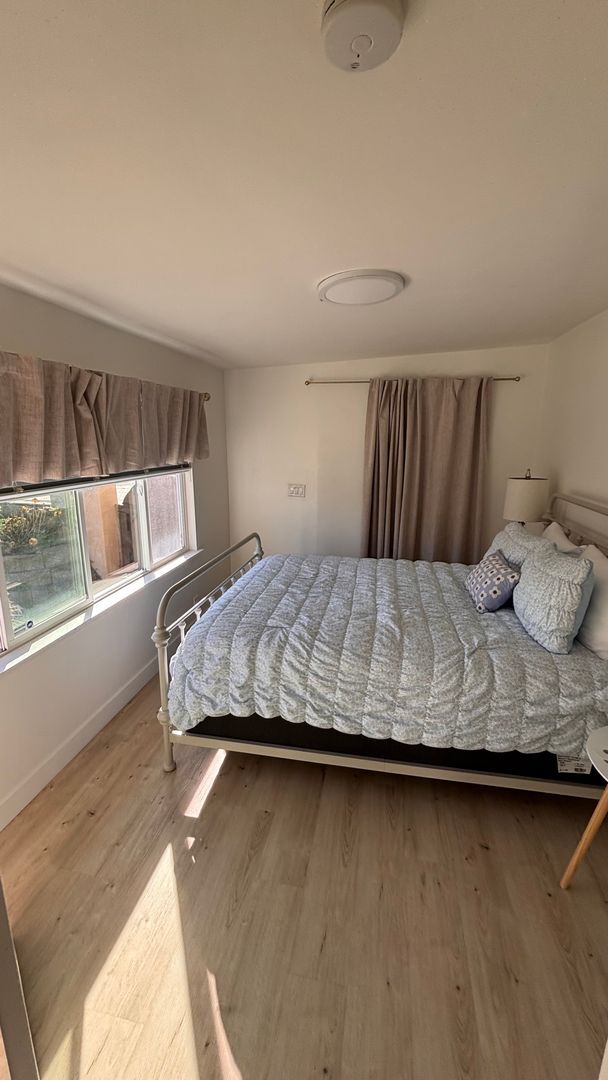 Building Photo - Charming 1 bed/1 bath ADU Studio in Upper Seaside