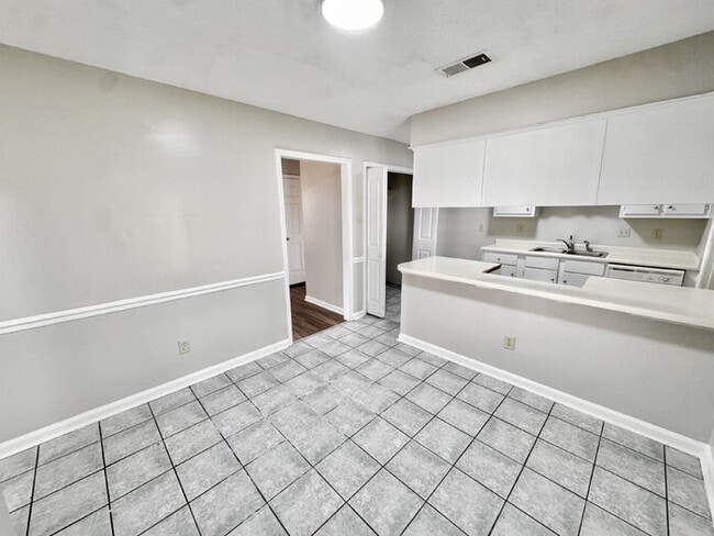 Building Photo - 7312 Countryside Road