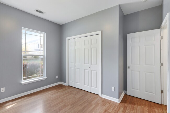 Building Photo - 46 Isle Of Palms W