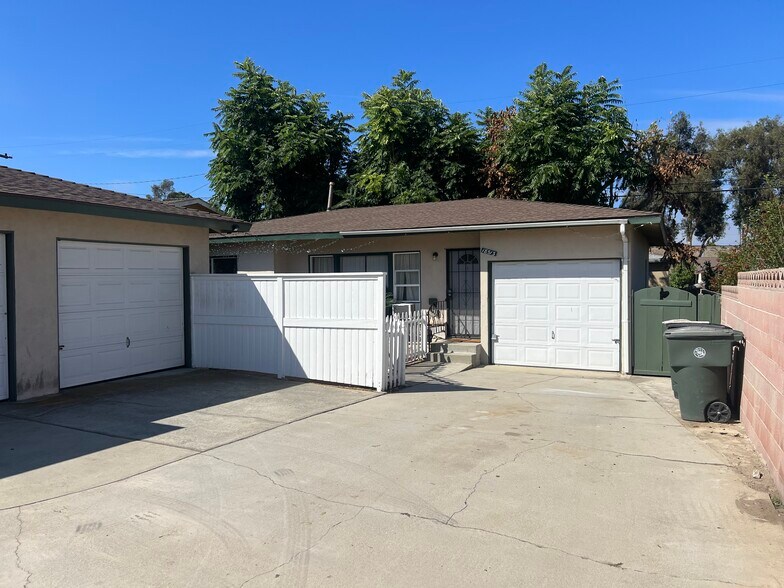Back house - 18513 Mansel Ave