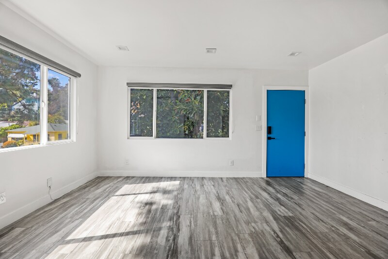 Building Photo - 1486 Silver Lake Blvd