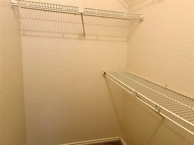 Building Photo - 411 Crestline Dr