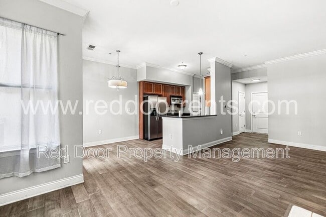 Building Photo - 355 E Ohio St