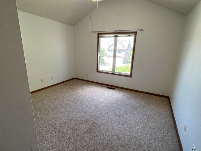 Building Photo - 2747-2751 Wyndham Ct