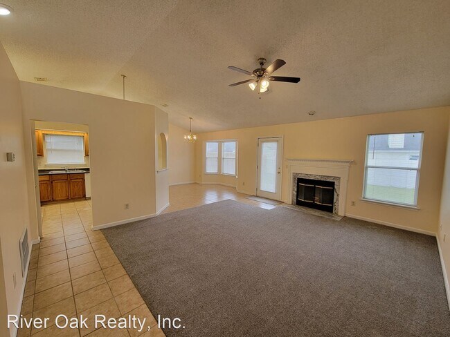 Building Photo - 3 br, 2 bath House - 8338 Rockridge Dr.