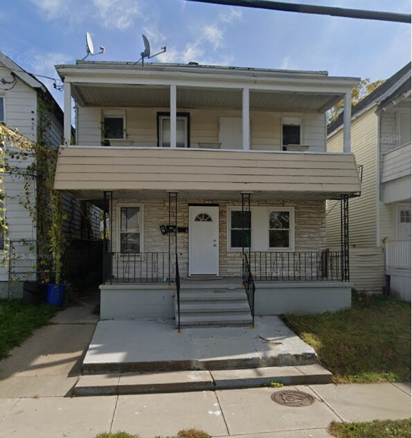Primary Photo - 1606 Foster Ave
