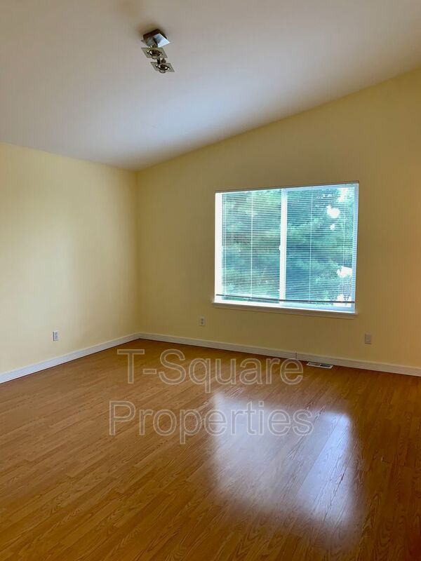 Building Photo - 17805 110th Pl SE