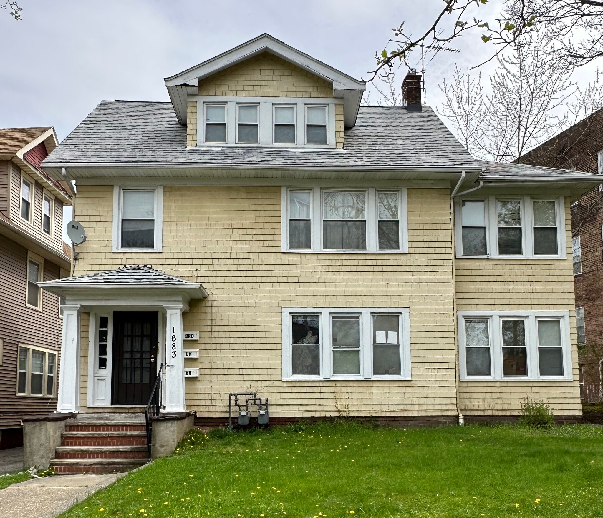 Building Photo - 1683 Eddington Rd