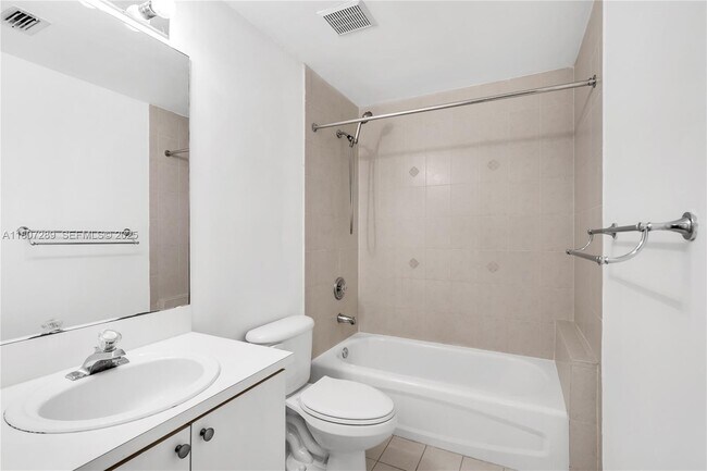 Building Photo - 6700 NW 114th Ave