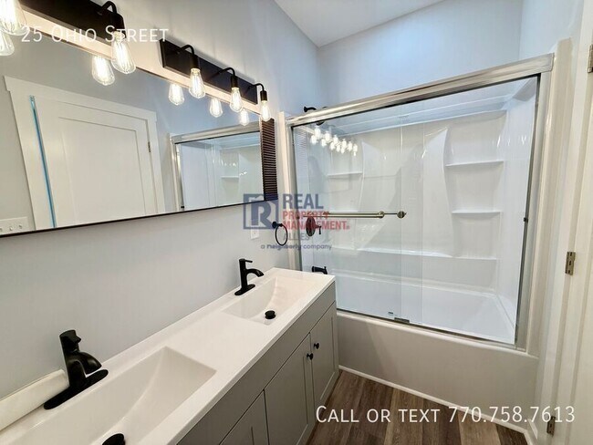 Building Photo - 25 Ohio St