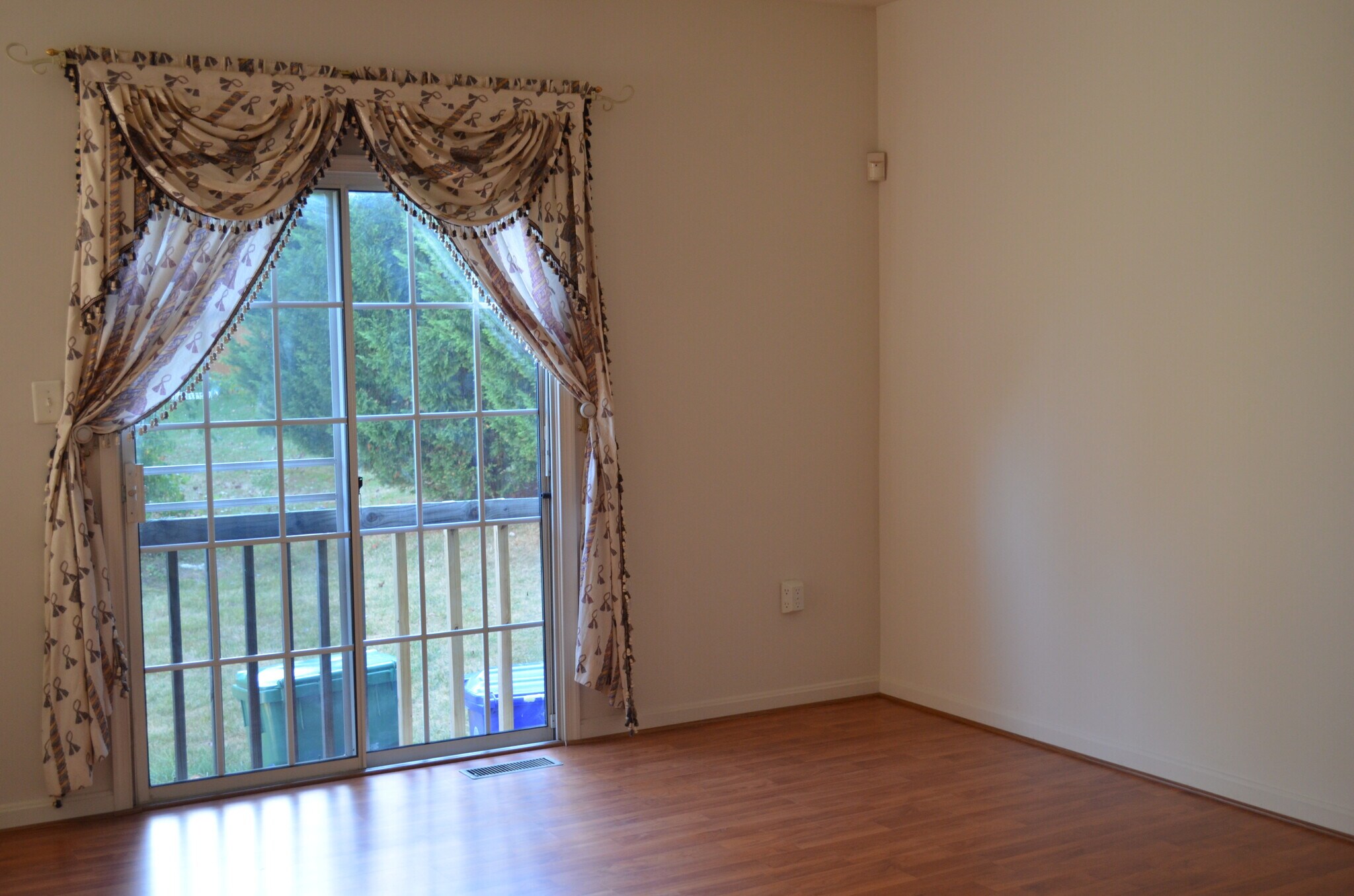 Building Photo - 8114 Pepper Ridge Way