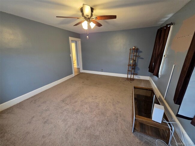 Building Photo - 121 4th St