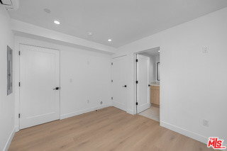 Building Photo - 1332 Mohawk St