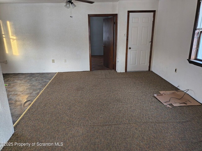 Building Photo - 2001 Price St