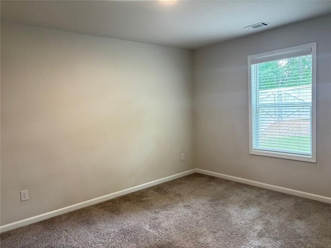 Building Photo - 404 Fox Crk Dr