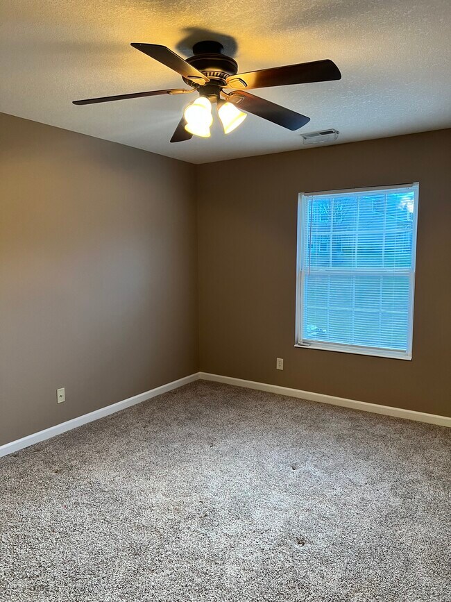 Building Photo - 5901 Boulder View