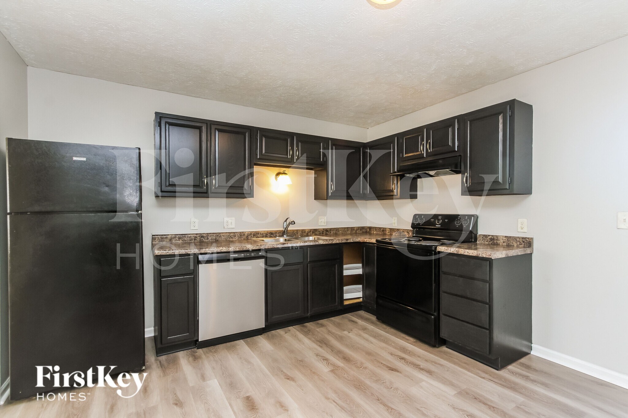 Building Photo - 405 Franklin St