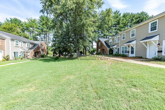 Building Photo - 2004 Granville Rd