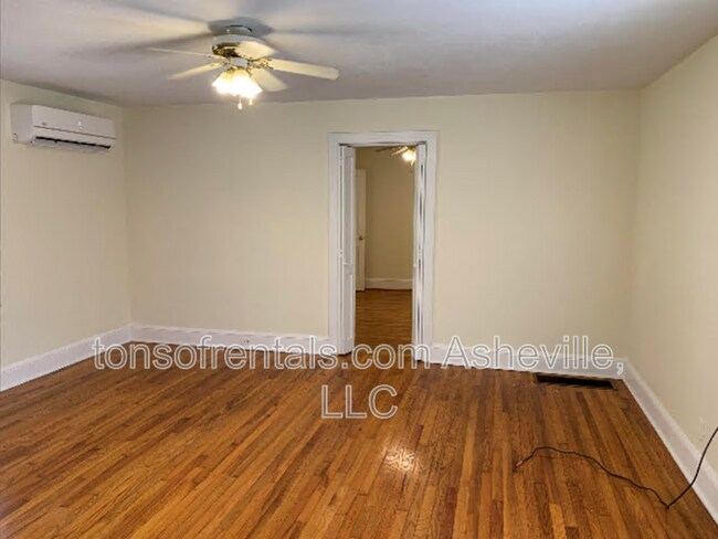 Building Photo - 250 Chestnut St