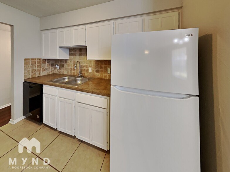 Building Photo - 7145 Romford Way
