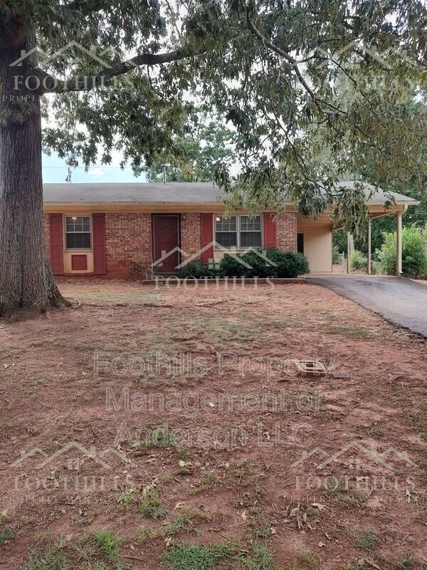 Building Photo - 2505 Rolling Green Rd