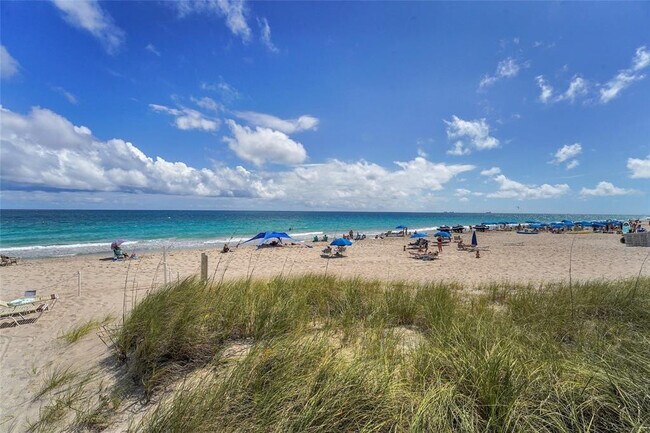 Building Photo - 4100 Galt Ocean Dr