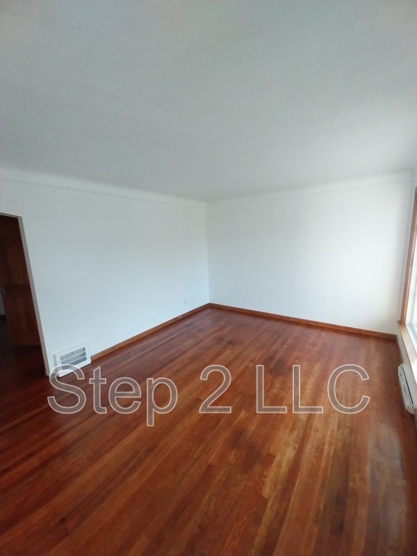 Building Photo - 12904 Willard Ave