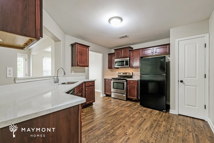 Building Photo - 929 Justice Dr