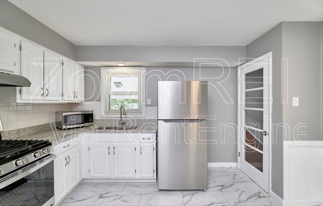 Building Photo - 3608 St Cosmas Ln