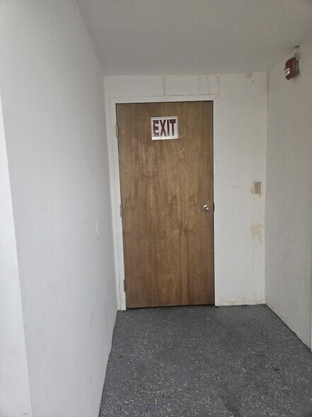 Building Photo - 1111-1115 Blue Hill Avenue Unit 10