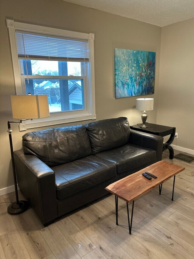 Building Photo - 2848 4th St