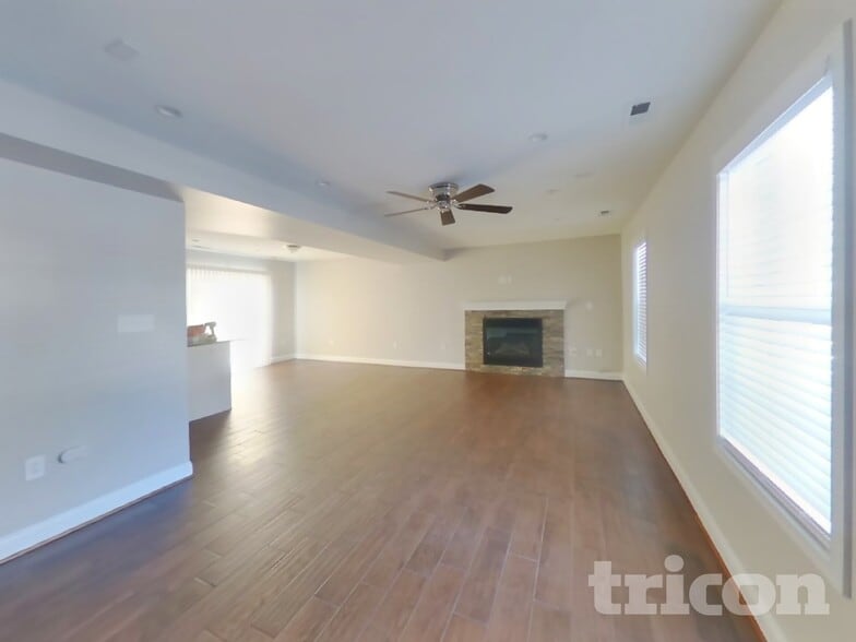 Building Photo - 1202 Addison Ct