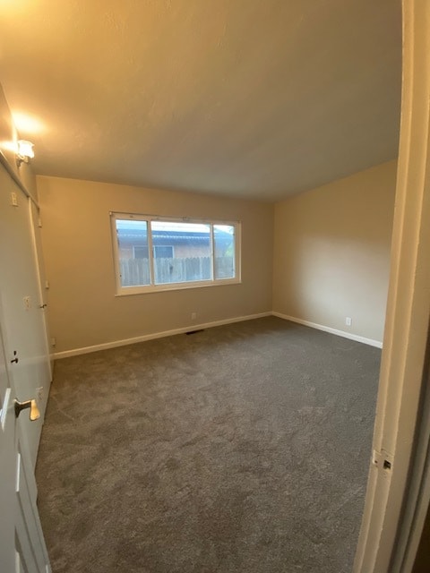 Building Photo - 447 W 2nd St