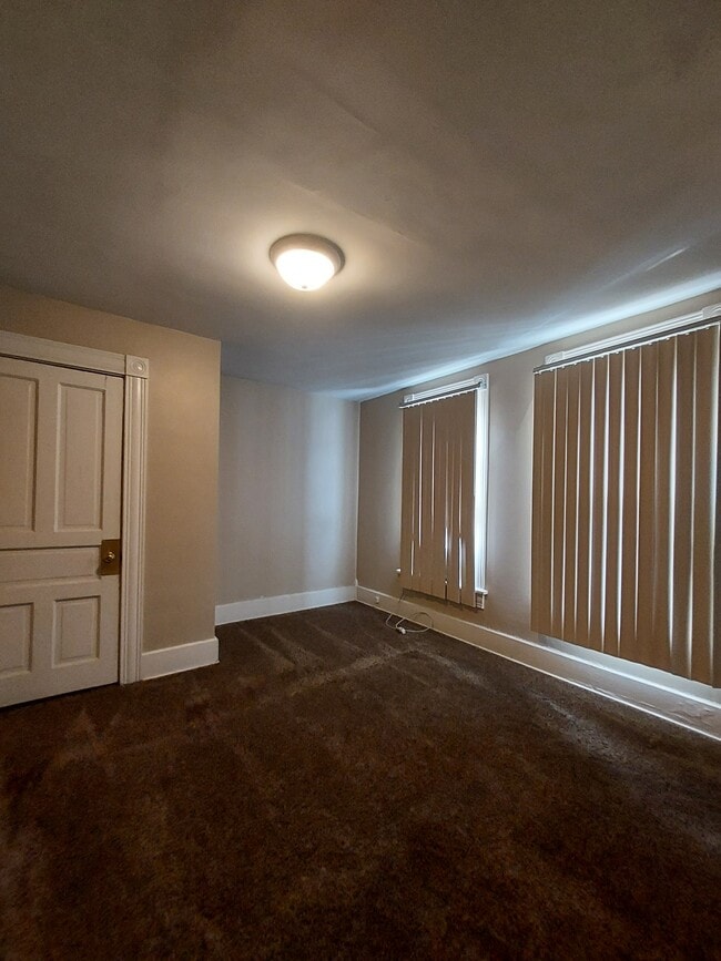 Building Photo - 70 Fairfield Ave