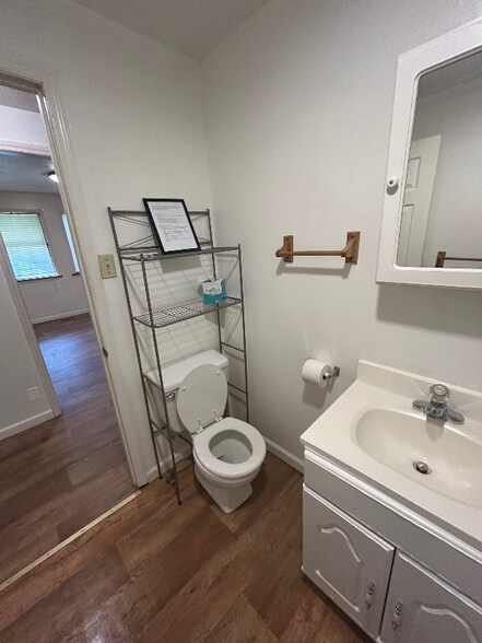 Building Photo - 7370 E Dupont Ave