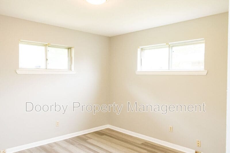 Building Photo - 5038 Cameron Ln